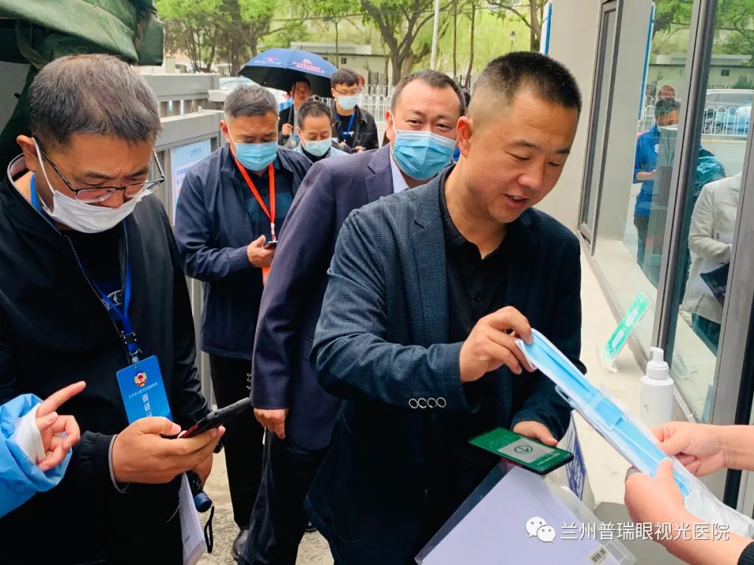 西園街道人大代表、政協(xié)委員調(diào)研組蒞臨我院指導工作！