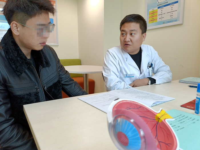 300度近視拖到900度近視，近視手術(shù)是什么感受？